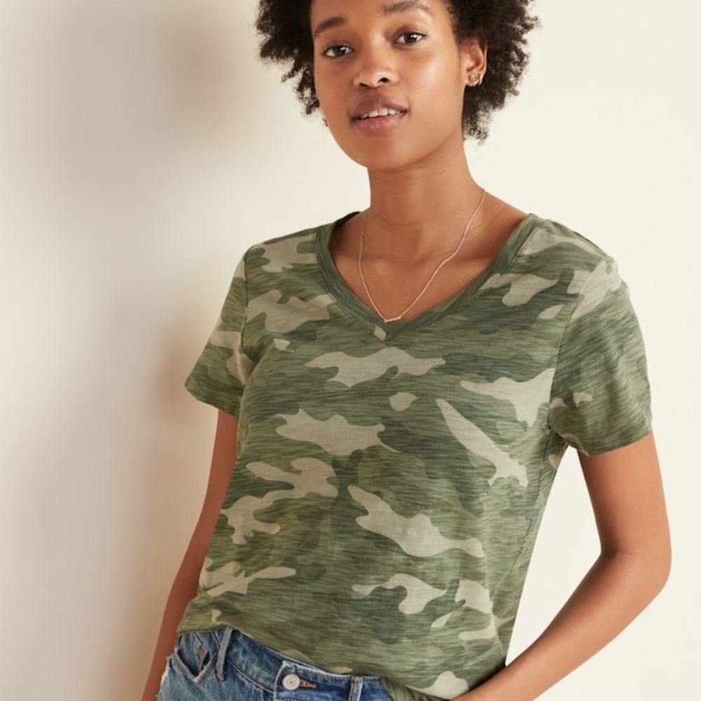 Women’s ~ Green Camo T-Shirt ~ Old Navy
